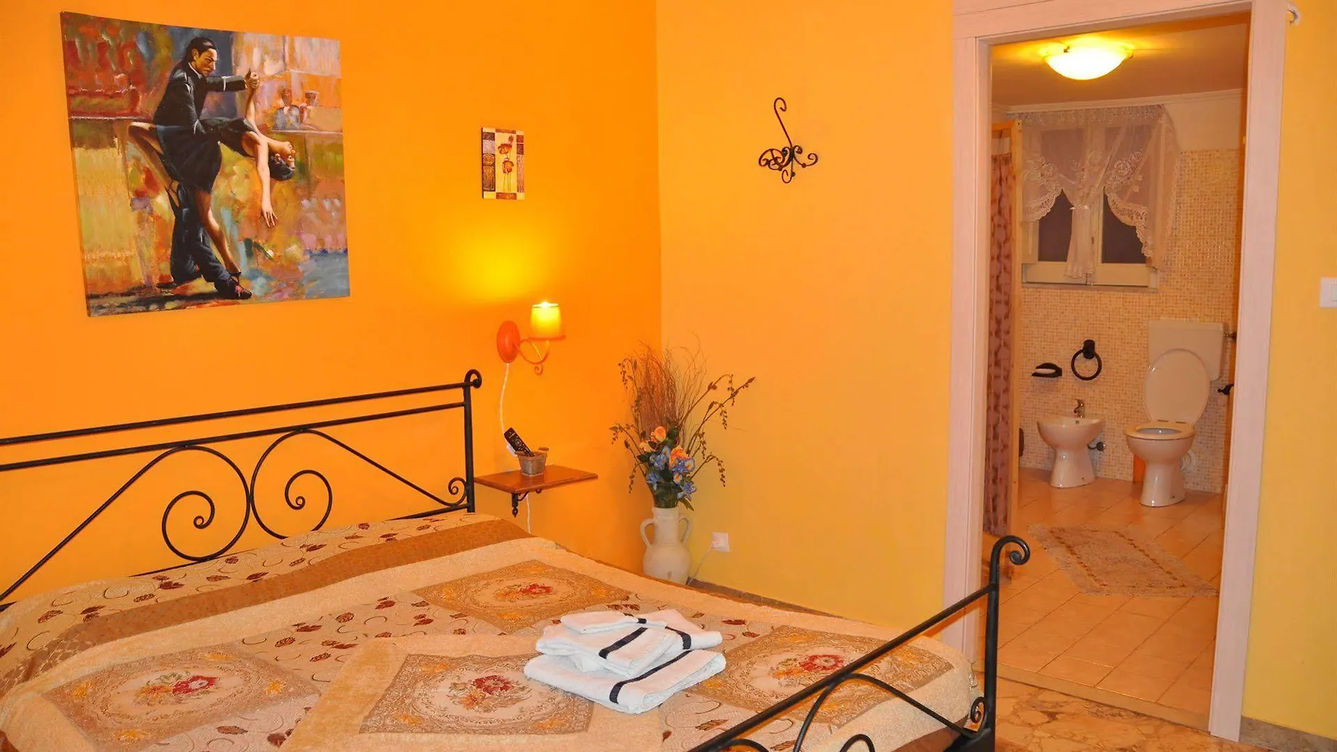 Centro Sicilia Rooms-Suites & Terrace Enna Bed & Breakfast