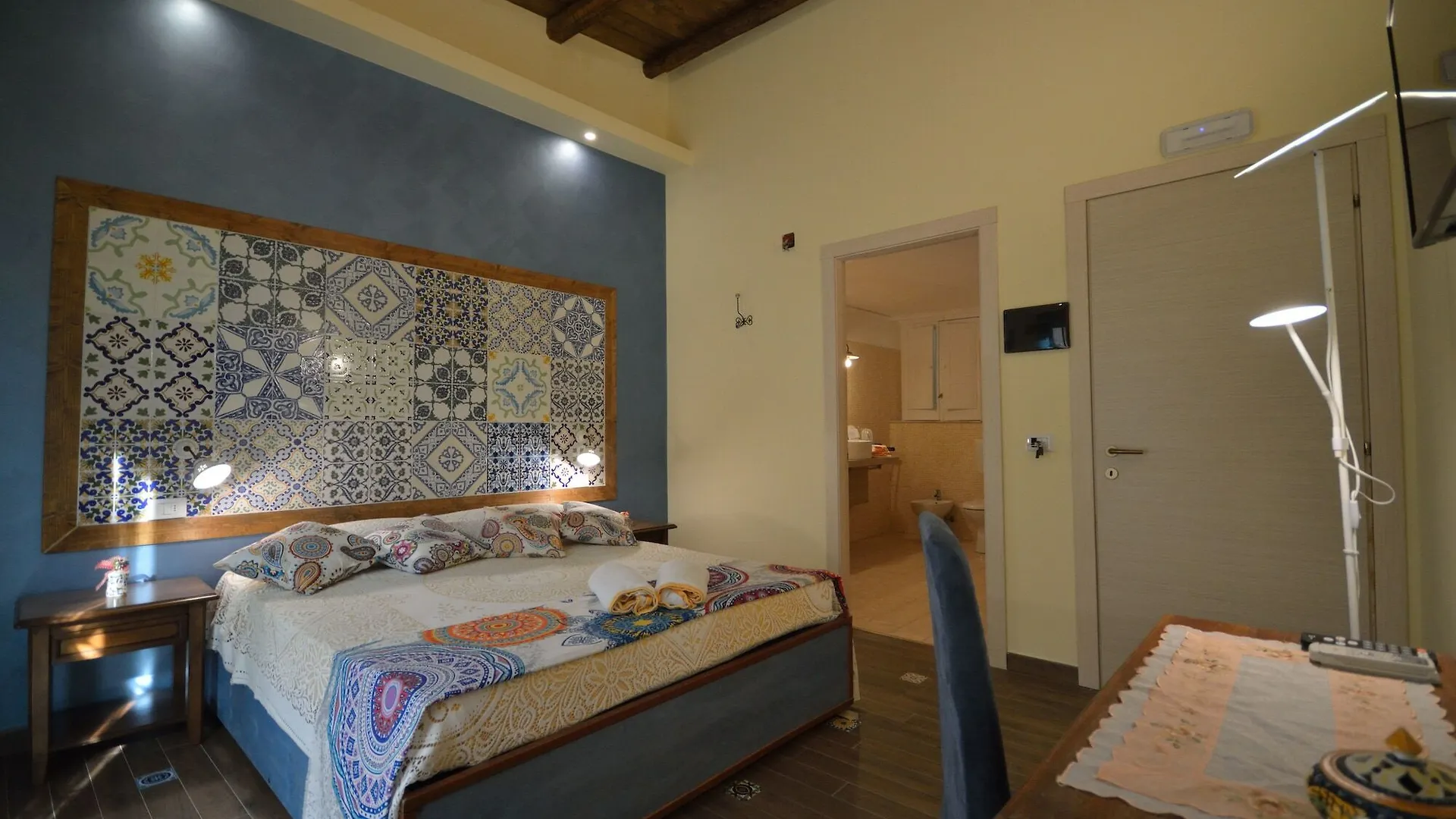 Centro Sicilia Rooms-Suites & Terrace contacts
